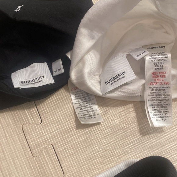 Burberry White Quilted Pouch - Picture 8 of 9